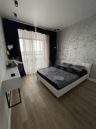 2-к. квартира, 63 м², 1/18 эт.