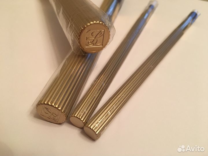 Кисти для макияжа Este Lauder и Max Factor