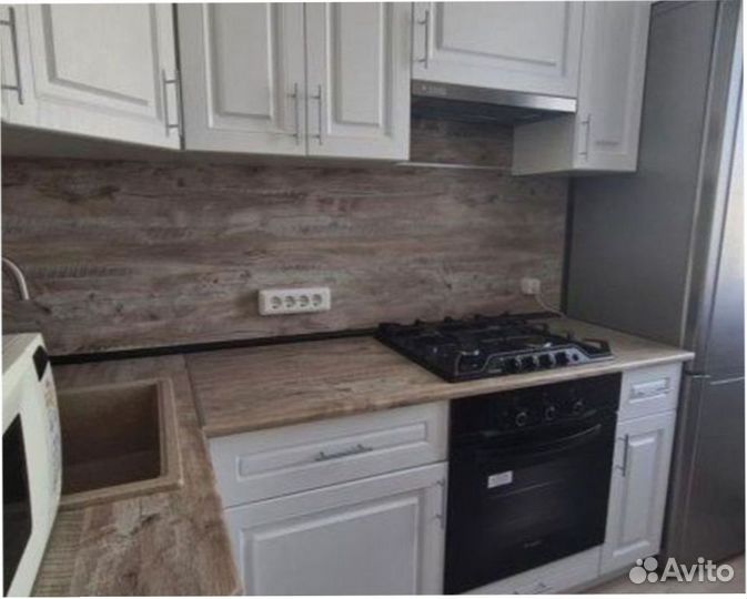 Кухни на заказ под потолок