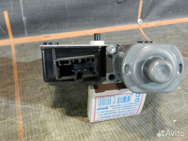 Моторчик стеклоподъемника - Skoda Octavia A7