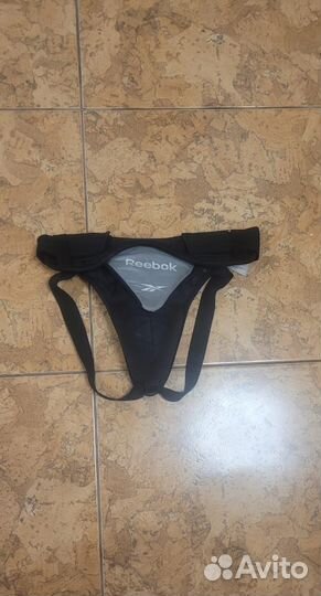 Хоккейная вратарская форма, вратарский баул