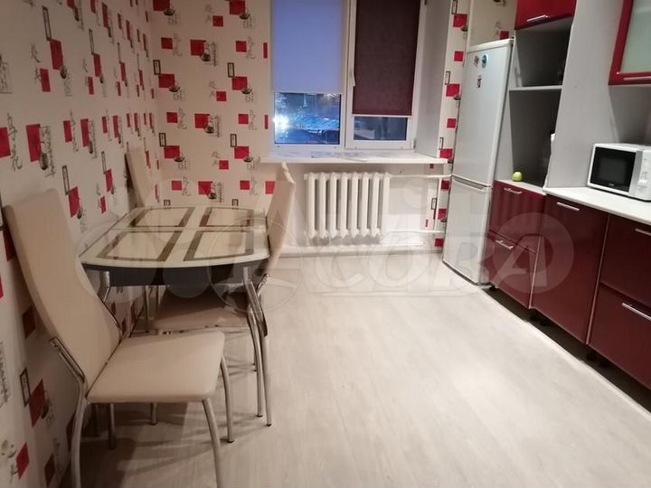 2-к. квартира, 66 м², 1/10 эт.