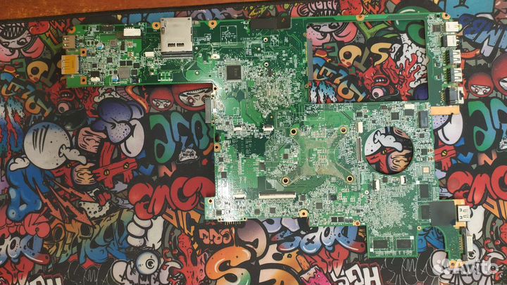 Ноутбук Lenovo IdeaPad Y560p (запчасти)