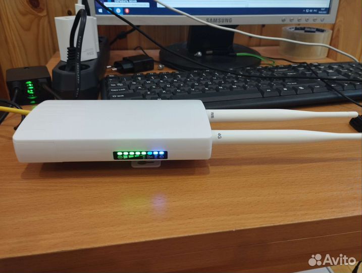 Прошитый 4G LTE роутер 2в1 с сим CPE 903-3, 905-3