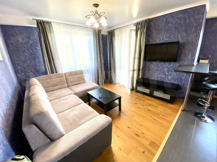 2-к. квартира, 56 м², 6/9 эт.