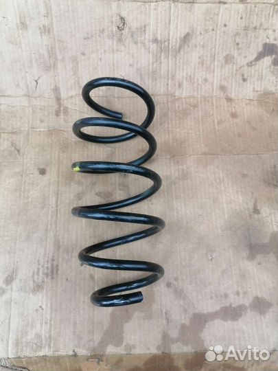 Пружина амортизатора передняя правая