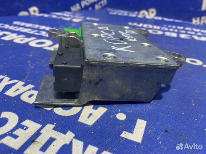 Блок управления airbag Opel Corsa D купе A12XER