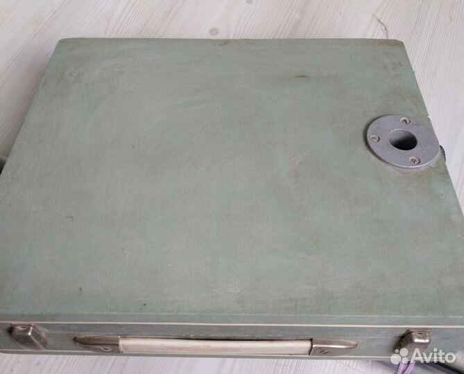 Фотоувеличитель+оборудование для проявки фото