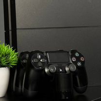 Sony PS4 + 2 геймпада+ много игр