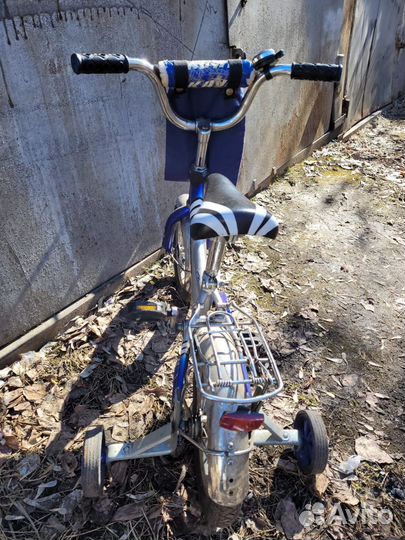 Велосипед детский 4 колесный