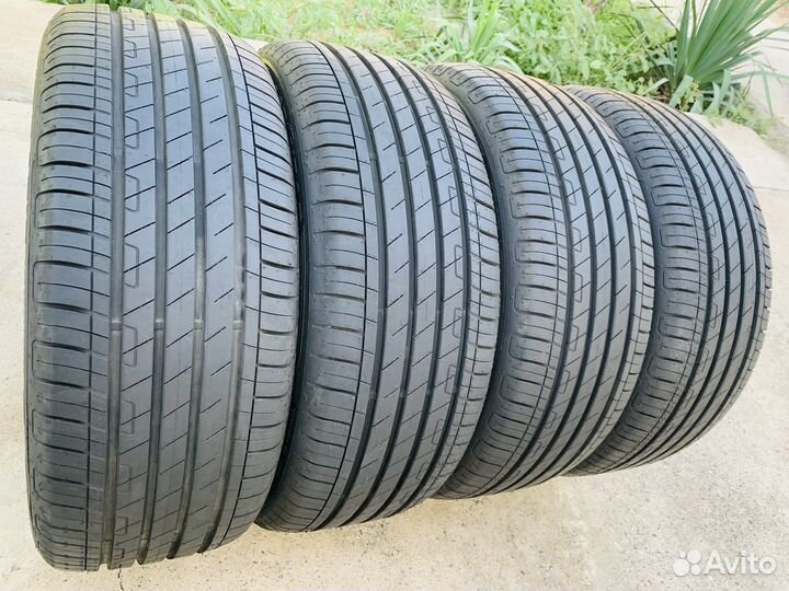 Goodyear EfficientGrip Performance 215/55 R17 94V