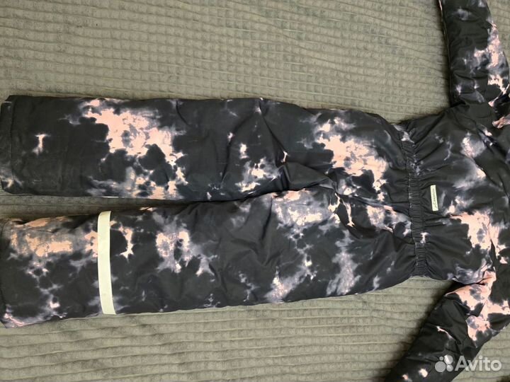 Зимний комбинезон для девочки