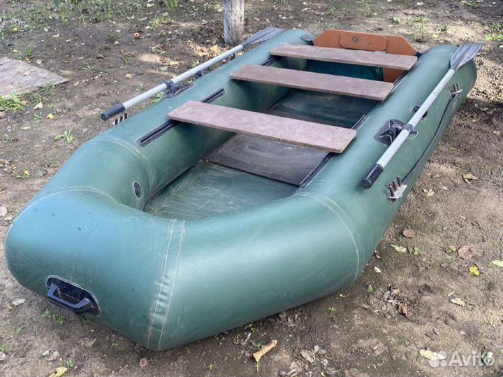 Лодка надувная с мотором