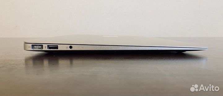 Apple MacBook Air 13 Late 2010