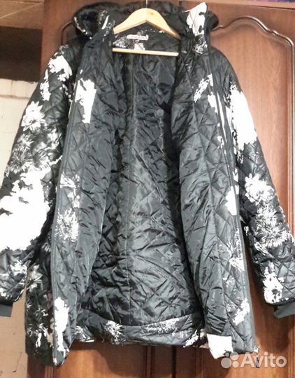 Продаю куртку большого размера (демисезонную)