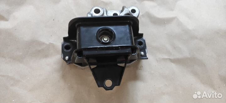 Подушка двигателя mitsubishi outlander