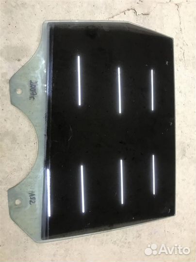 Стекло двери задней правой #: 747 Volkswagen Toua