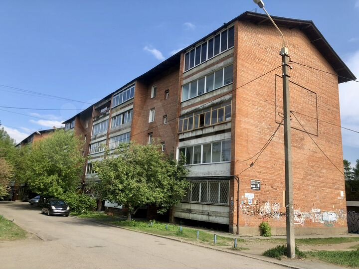 3-к. квартира, 70 м², 2/5 эт.