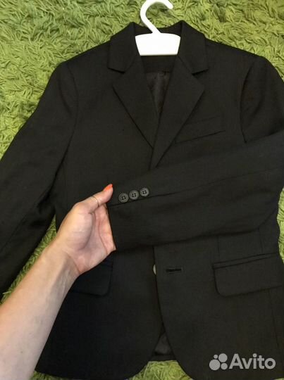 Пиджак и жилетка на мальчика