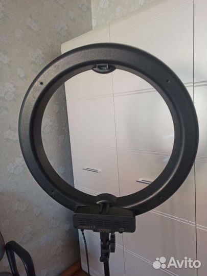 Кольцевая лампа