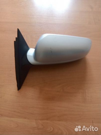 Зеркало заднего вида боковое левое Volkswagen