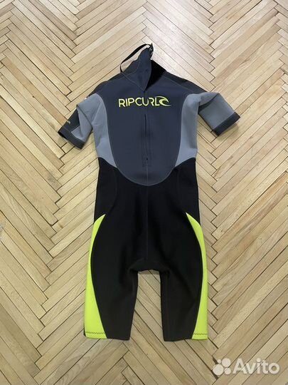 Гидрокостюм короткий