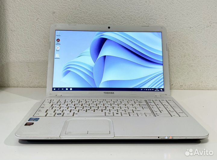 Toshiba (i3 2.20GHz/4gb/HD 7610M 1gb/HDD 320gb