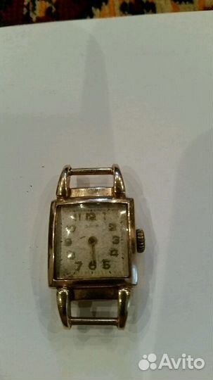 Часы золотые