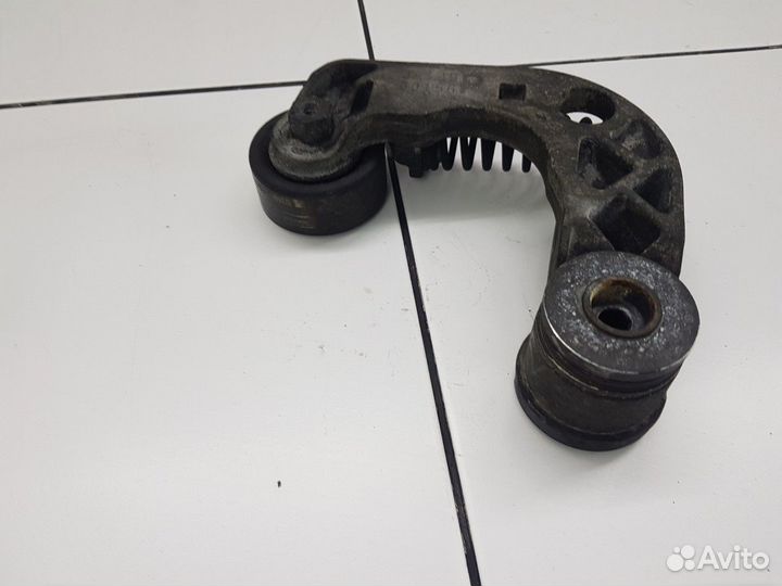 Натяжитель ремня генератора (Kia K5 III)