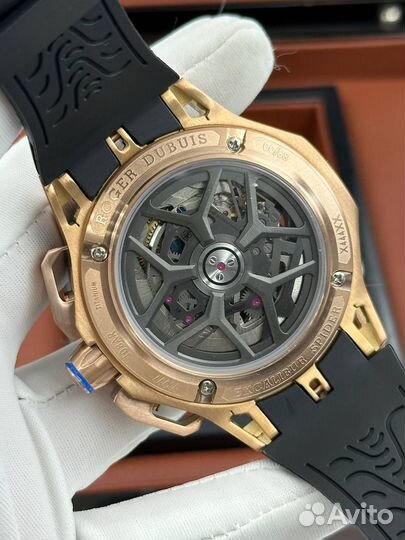 Часы Roger Dubuis Механические