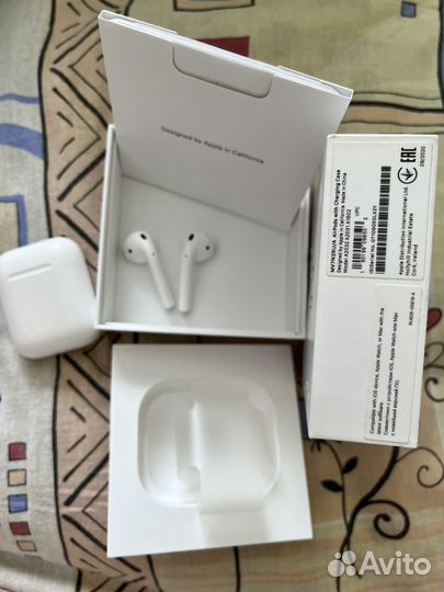 Беспроводные наушники airpods1