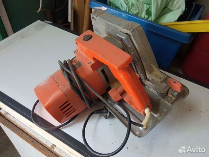 Пила ручная циркулярная СССР