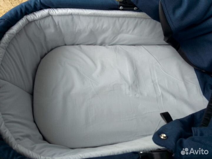 Коляска 3 в 1 Roan