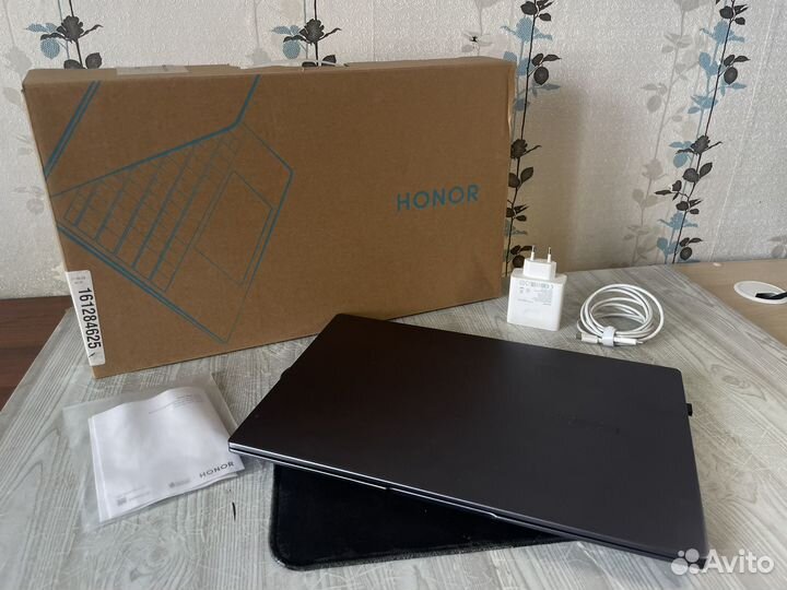 Ноутбук Honor Magicbook X15