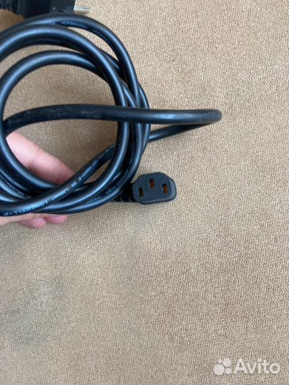 Кабель для компьютера