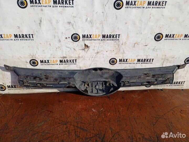 Решетка радиатора Ford Focus 3 2011 (б/у)