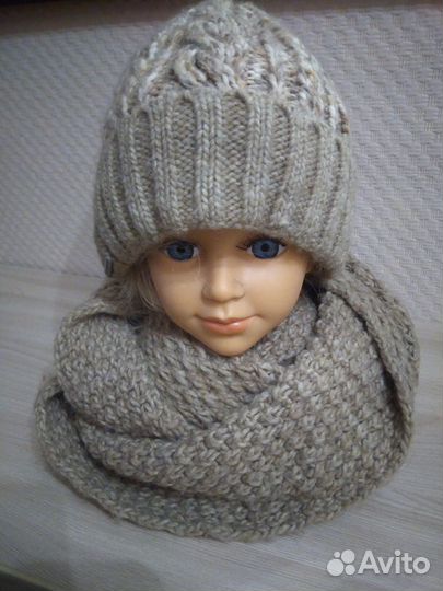 Шапка (вязанная),женская