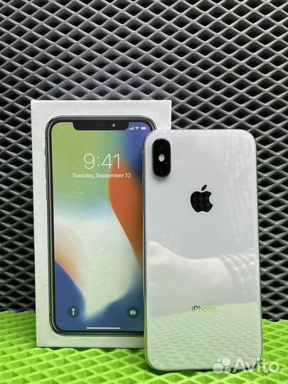 iPhone X, 256 ГБ