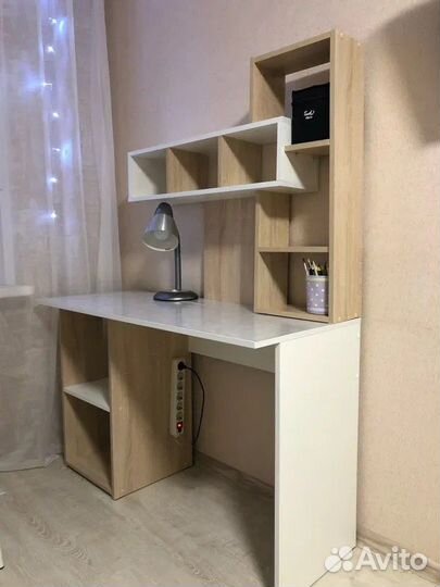 Стол письменный