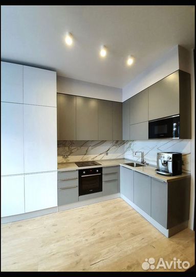 Кухня угловая с островом