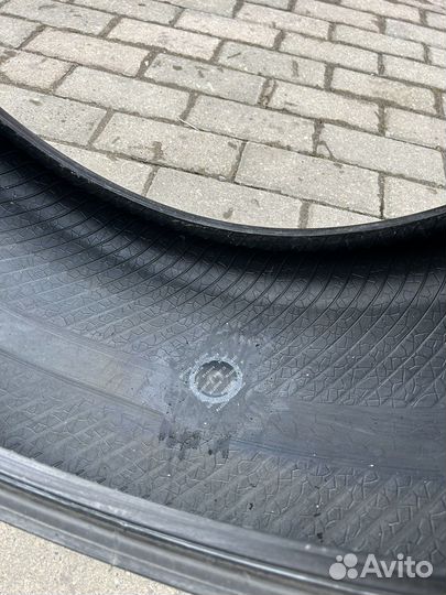 Pirelli P Zero 285/40 R22 V