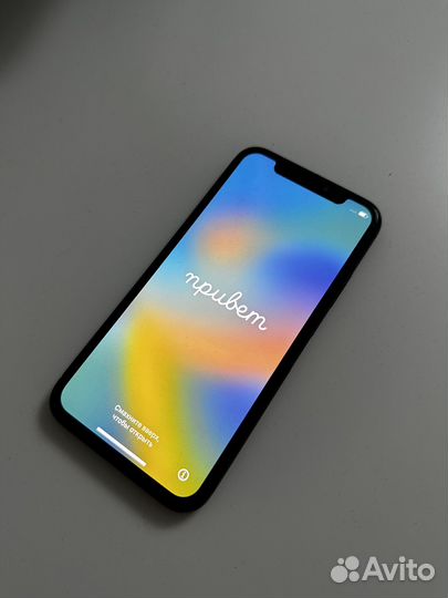 iPhone X, 64 ГБ