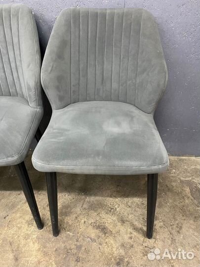 Стул мягкий серый