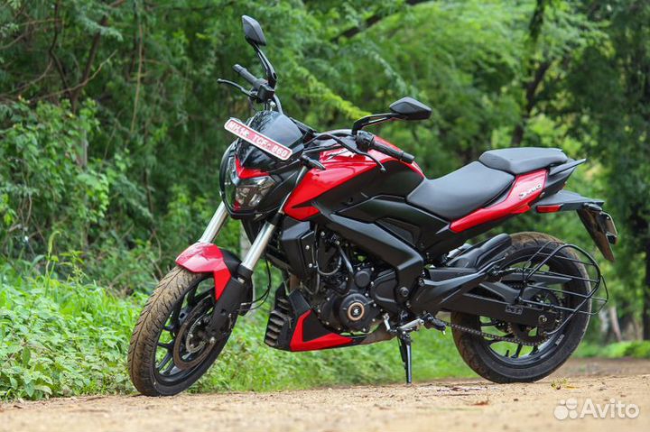 Мотоцикл Bajaj Dominar 250