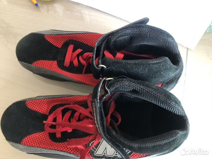 Ботинки для автоспорта, картинга