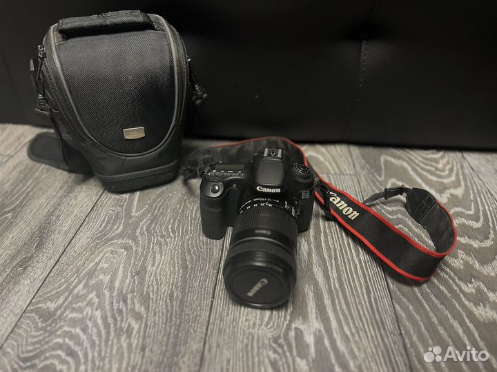 Зеркальный фотоаппарат Canon EOS 60D