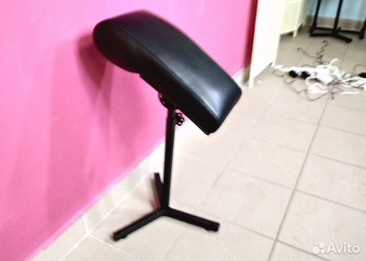 Подлокотник для тату мастера