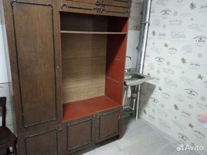 Шкаф из массива