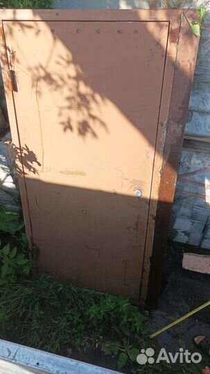 Дверь металлическая