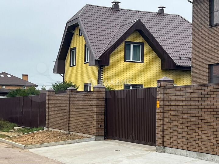 Дом 252 м² на участке 8 сот.